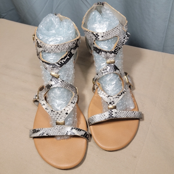 Report Sandals Animal Print - Picture 2 of 12